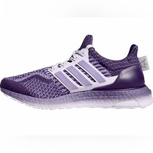 Adidas UltraBoost 5.0 DNA W ACE
Running Shoes Purple HO6336
Women's Size 9.5 $75